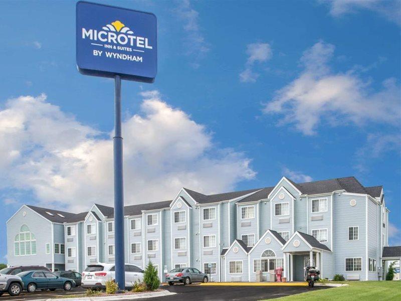 Microtel Inn & Suites Линкълн Екстериор снимка