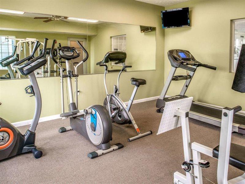 Microtel Inn & Suites Линкълн Екстериор снимка