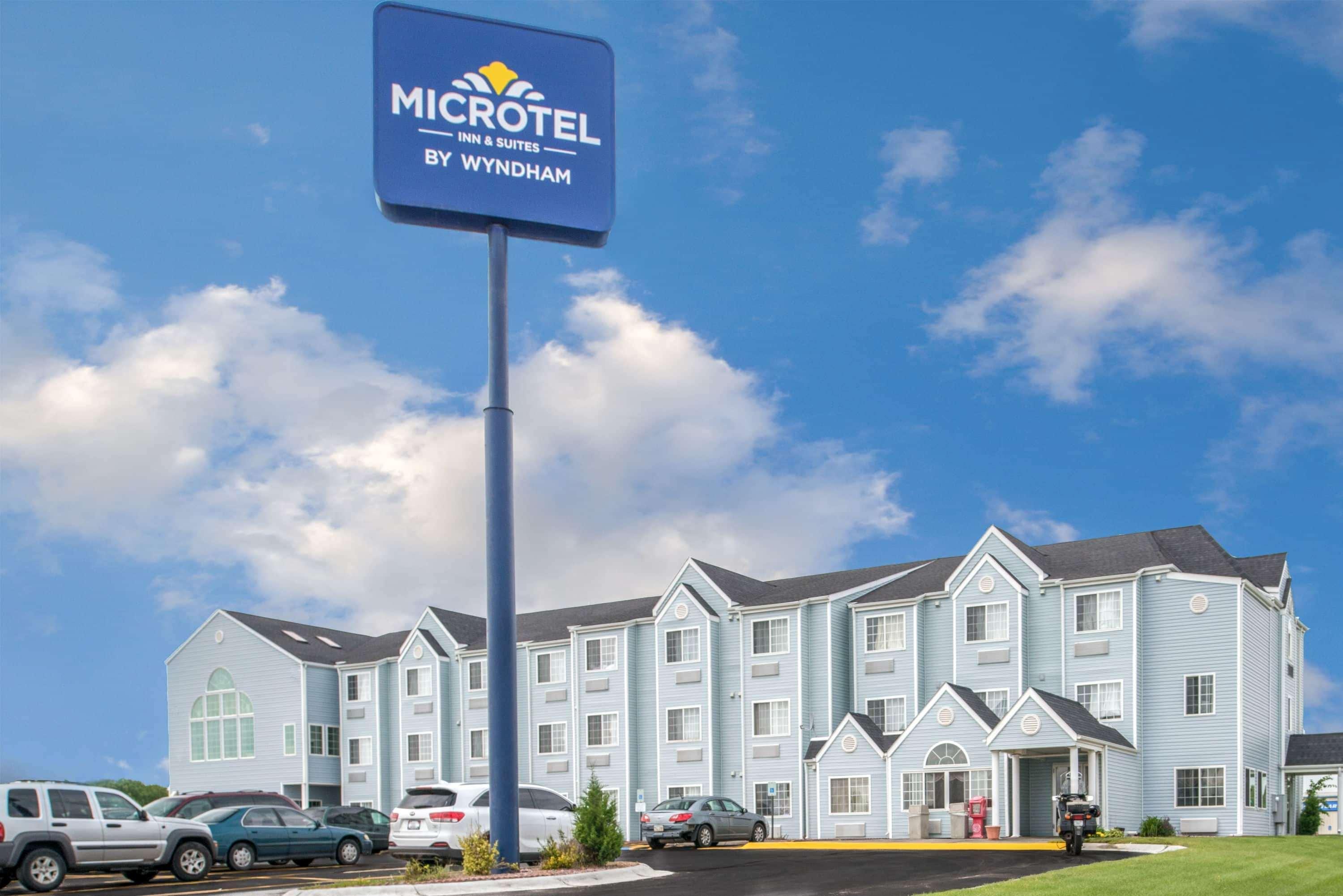 Microtel Inn & Suites Линкълн Екстериор снимка
