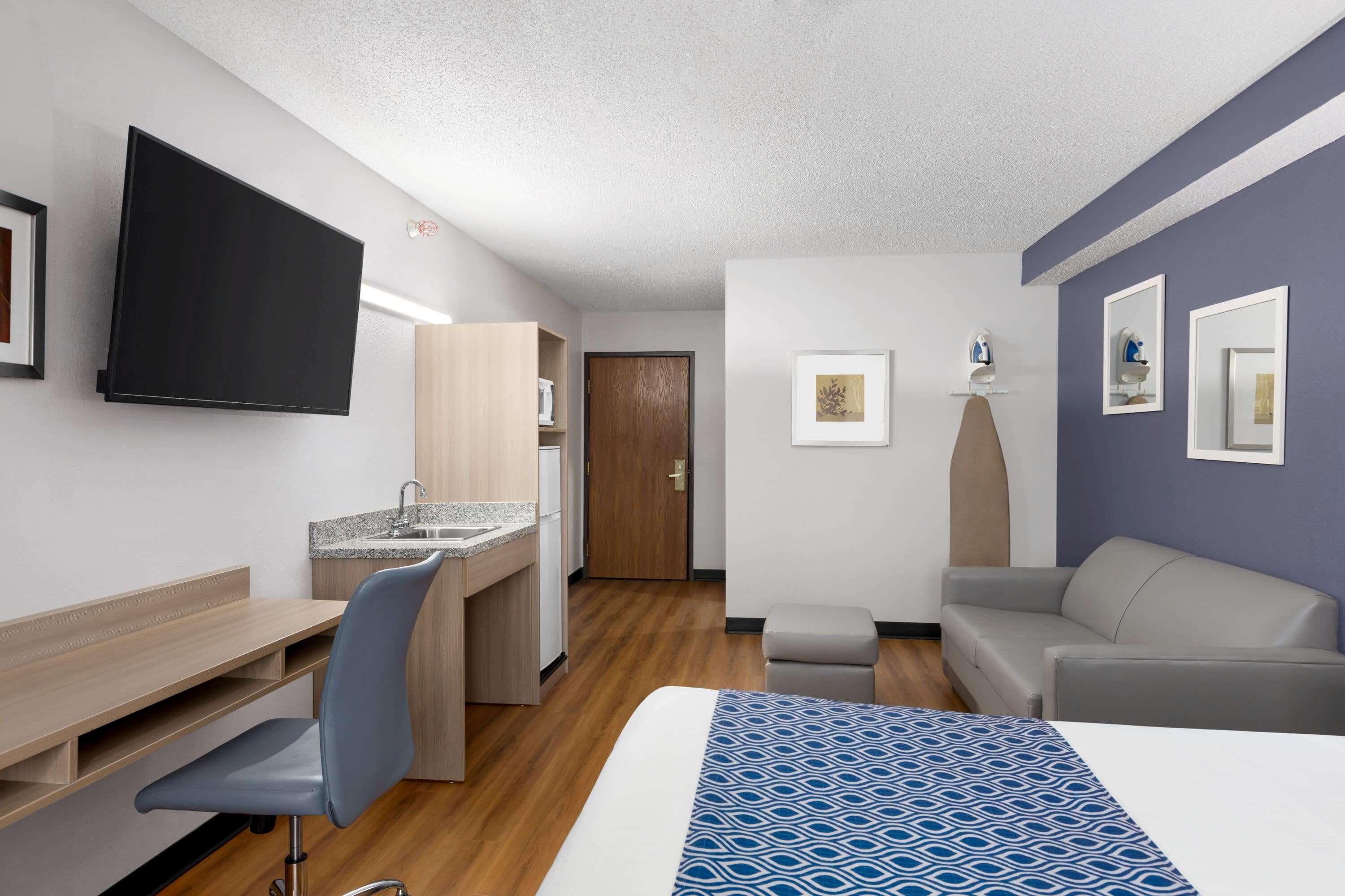 Microtel Inn & Suites Линкълн Екстериор снимка