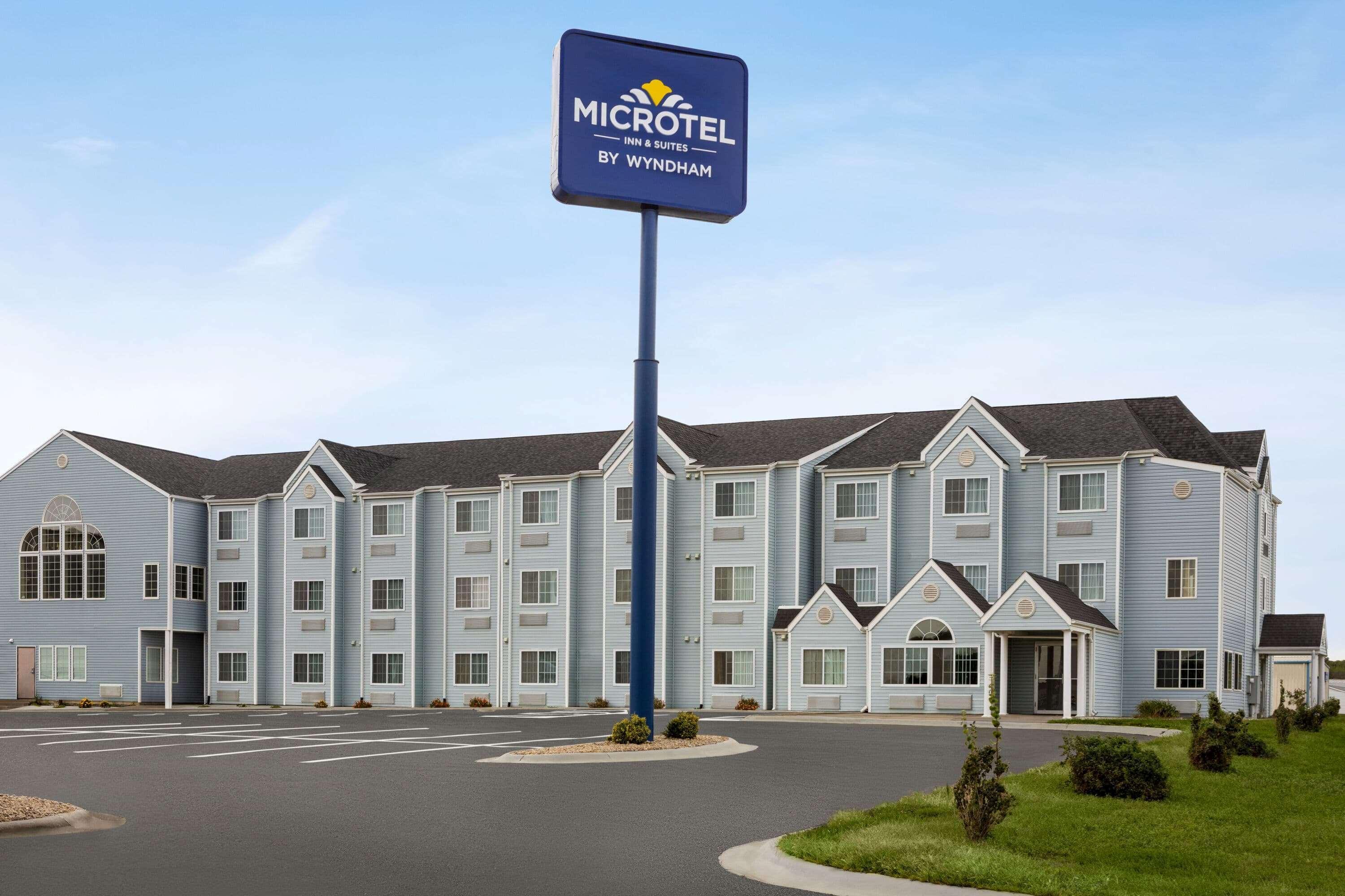 Microtel Inn & Suites Линкълн Екстериор снимка